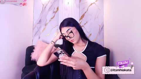Snapshot of mhia_kate chatting on 05-19-26, 12:22 Mhia Kate online show from 05-19-26, 12:22