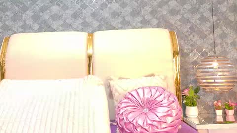 Snapshot of mhia_sweet chatting on 11-29-25, 03:26 Mhia online show from 11-29-25, 03:26