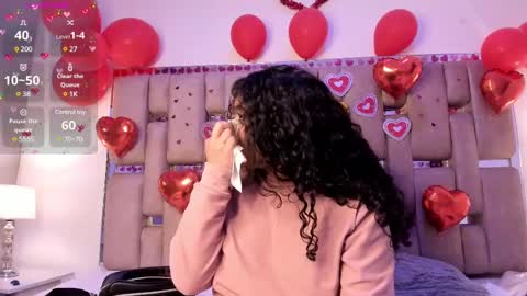 Mia online show from 02-12-25, 10:24