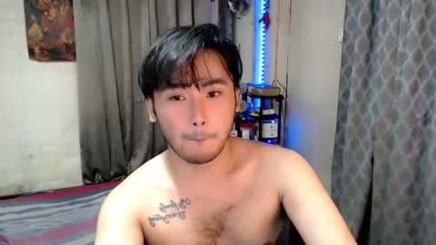 Snapshot of mhikael chatting on 07-12-26, 09:50 Mhikael online show from 07-12-26, 09:50