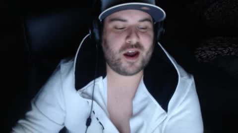 Snapshot of mi_vida21 chatting on 01-16-26, 10:58 just ask online show from 01-16-26, 10:58