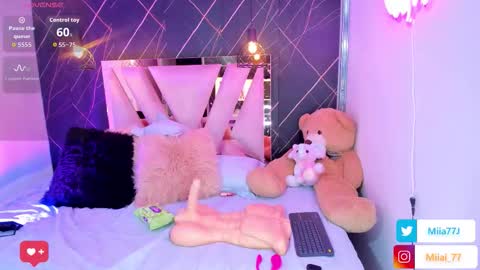 Snapshot of mia77_ chatting on 01-17-26, 03:11 Mia online show from 01-17-26, 03:11