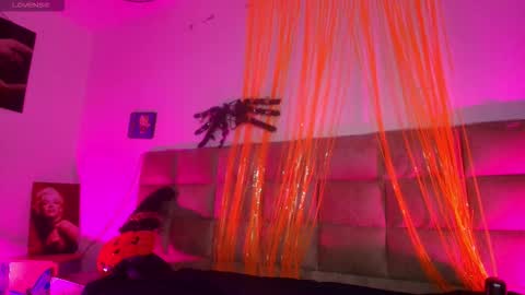 Emi online show from 10-15-25, 07:25