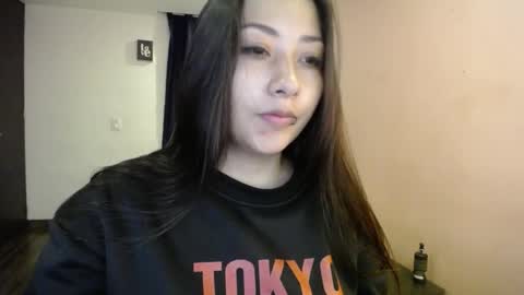 Mia zoe online show from 12-28-24, 02:11