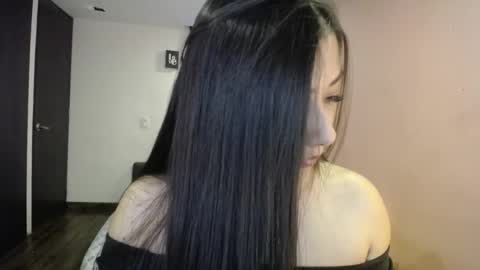 Mia zoe online show from 01-15-25, 05:05