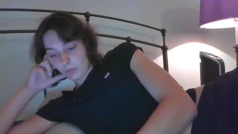 Snapshot of mia_177 chatting on 09-15-25, 10:43 mia_177 online show from 09-15-25, 10:43