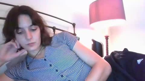 Snapshot of mia_177 chatting on 10-07-25, 07:55 mia_177 online show from 10-07-25, 07:55