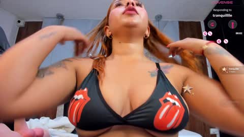 Snapshot of mia_18v chatting on 01-08-25, 01:53 Violett online show from 01-08-25, 01:53