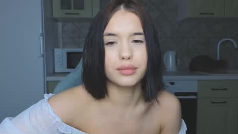 Snapshot of mia___lunaa chatting on 02-27-25, 12:54 Mia online show from 02-27-25, 12:54