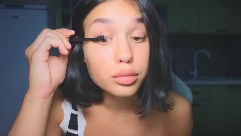 Snapshot of mia___lunaa chatting on 09-21-25, 08:10 Mia online show from 09-21-25, 08:10