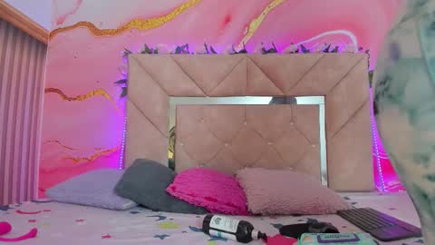 Snapshot of mia__blaze_ chatting on 01-12-26, 03:01 mia__blaze_ online show from 01-12-26, 03:01