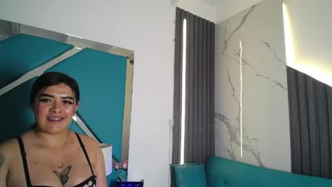 Snapshot of mia__kross_ chatting on 05-16-26, 05:34 Mia online show from 05-16-26, 05:34