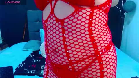 C A L L  M E  M I A  online show from 12-04-25, 05:06