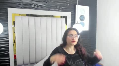 Dreams Couple online show from 01-08-25, 01:11