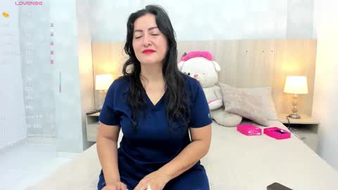 Mia Aristizabal online show from 10-09-25, 11:19