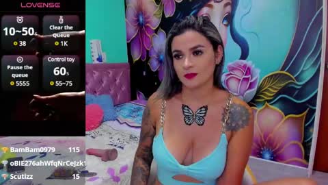 Snapshot of mia_bigtits_17 chatting on 03-09-25, 08:31 Mia online show from 03-09-25, 08:31
