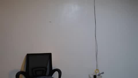 Snapshot of mia_c102130 chatting on 09-28-25, 06:30 MIA online show from 09-28-25, 06:30