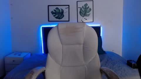 MIA online show from 11-22-25, 02:32