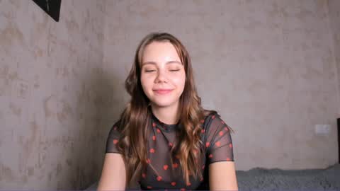 Snapshot of mia_com chatting on 02-06-25, 05:19 Mia next stream Thursday 1400 UTC1 Friday 1400 UTC1 online show from 02-06-25, 05:19