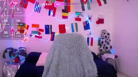 Snapshot of mia_cute_girl chatting on 06-25-26, 12:09 mia_cute_girl online show from 06-25-26, 12:09