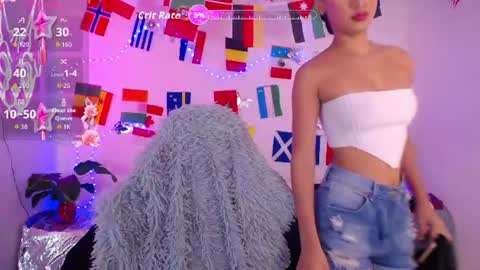 Snapshot of mia_cute_girl chatting on 07-10-26, 12:08 mia_cute_girl online show from 07-10-26, 12:08