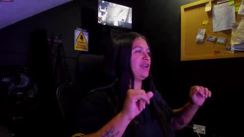 Mia daniela  online show from 10-02-25, 02:29