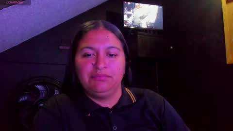 Mia daniela  online show from 10-22-25, 02:23