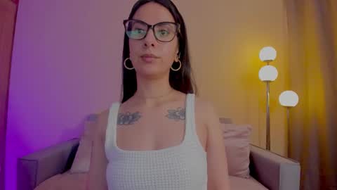 Snapshot of mia_daniellshot chatting on 03-08-26, 05:28 Sarah Luna online show from 03-08-26, 05:28