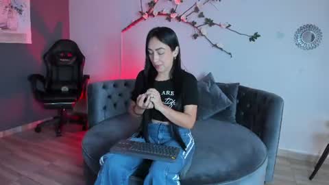 mia_davis__ online show from 07-15-26, 11:26