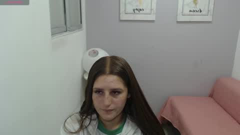 Snapshot of mia_diaz1 chatting on 02-11-25, 12:58 Mia online show from 02-11-25, 12:58