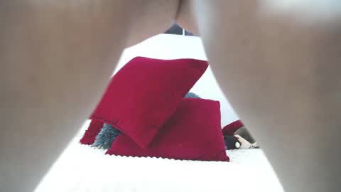 Mia online show from 01-28-25, 12:57