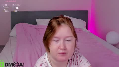 Snapshot of mia_ferd chatting on 11-15-25, 03:15 Mia online show from 11-15-25, 03:15