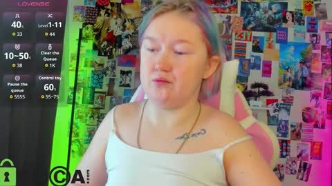 Snapshot of mia_ferd chatting on 01-15-26, 02:49 Mia online show from 01-15-26, 02:49