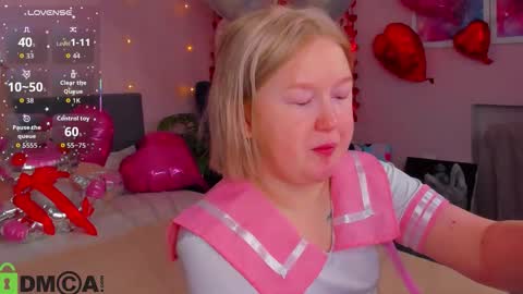 Snapshot of mia_ferd chatting on 02-17-26, 02:08 Mia online show from 02-17-26, 02:08