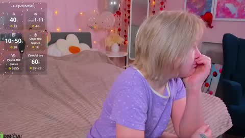 Snapshot of mia_ferd chatting on 02-25-26, 02:54 Mia online show from 02-25-26, 02:54