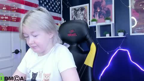 Snapshot of mia_ferd chatting on 04-25-26, 03:09 Mia online show from 04-25-26, 03:09
