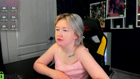 Snapshot of mia_ferd chatting on 06-05-26, 02:51 Mia online show from 06-05-26, 02:51