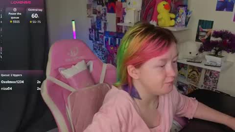 Snapshot of mia_ferd chatting on 07-13-26, 03:09 Mia online show from 07-13-26, 03:09
