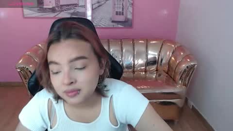 Mia online show from 10-21-25, 12:50