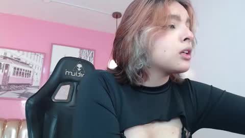 Mia online show from 10-23-25, 12:48