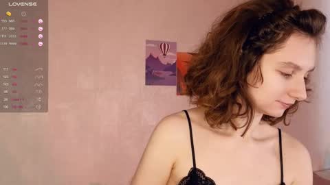 Mia  online show from 02-09-25, 09:05