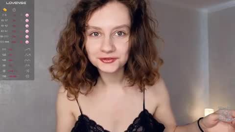 Mia  online show from 02-28-25, 09:58