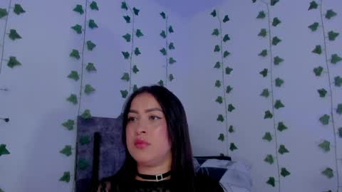 Snapshot of mia_garcia2 chatting on 05-23-26, 10:58 MIA online show from 05-23-26, 10:58