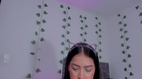 Snapshot of mia_garcia2 chatting on 06-13-26, 11:02 MIA online show from 06-13-26, 11:02