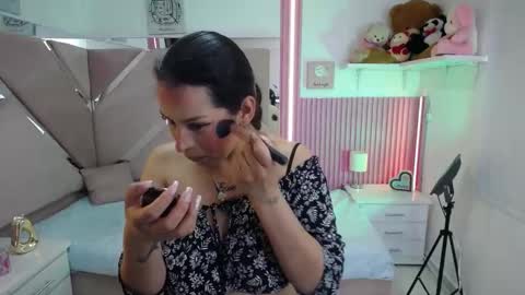 mia_garcia28 online show from 11-24-25, 07:46