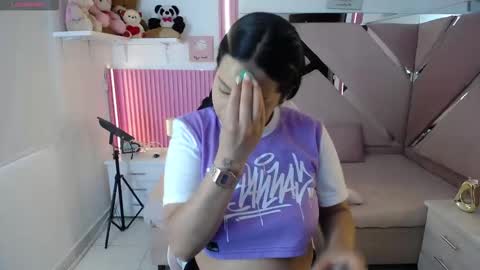 Snapshot of mia_garcia28 chatting on 01-12-26, 04:56 mia_garcia28 online show from 01-12-26, 04:56