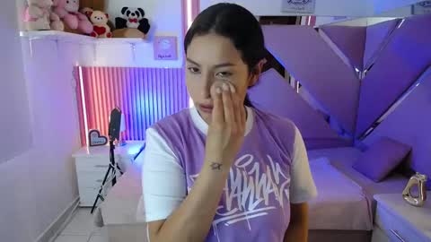 Snapshot of mia_garcia28 chatting on 02-04-26, 08:47 mia_garcia28 online show from 02-04-26, 08:47