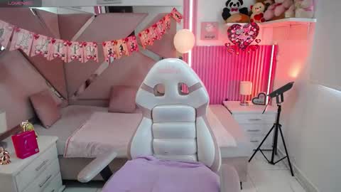 Snapshot of mia_garcia28 chatting on 02-17-26, 08:26 mia_garcia28 online show from 02-17-26, 08:26