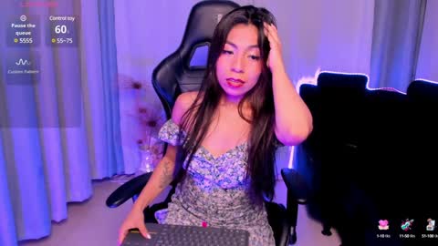 Mia online show from 01-11-25, 03:09