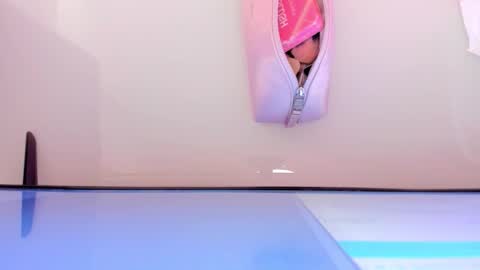    online show from 11-08-25, 12:05